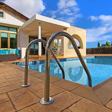 Villa Merry Ayia Napa Bagian luar foto