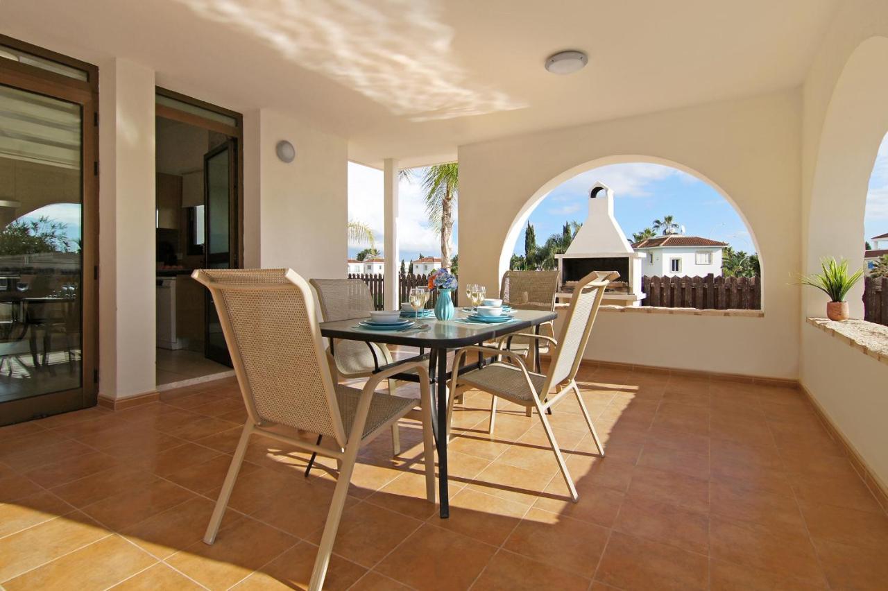 Villa Merry Ayia Napa Bagian luar foto