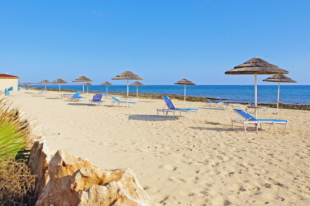Villa Merry Ayia Napa Bagian luar foto